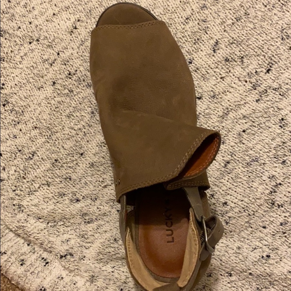 Sandals!! - Picture 2 of 3
